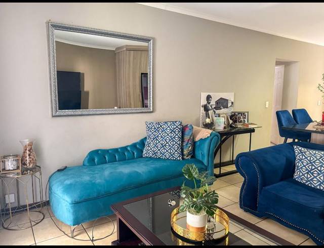 3 BEDROOM APARTMENT FOR SALE IN RUIMSIG